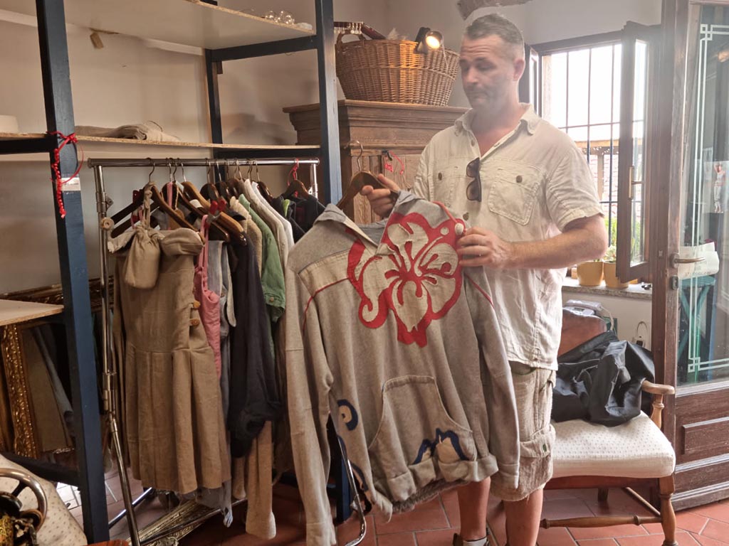 Einweihung: Maßgeschneiderei in Capoliveri Insel Elba Toskana Italien (Porto Azzurro, Portoferraio https://casualunici.com/